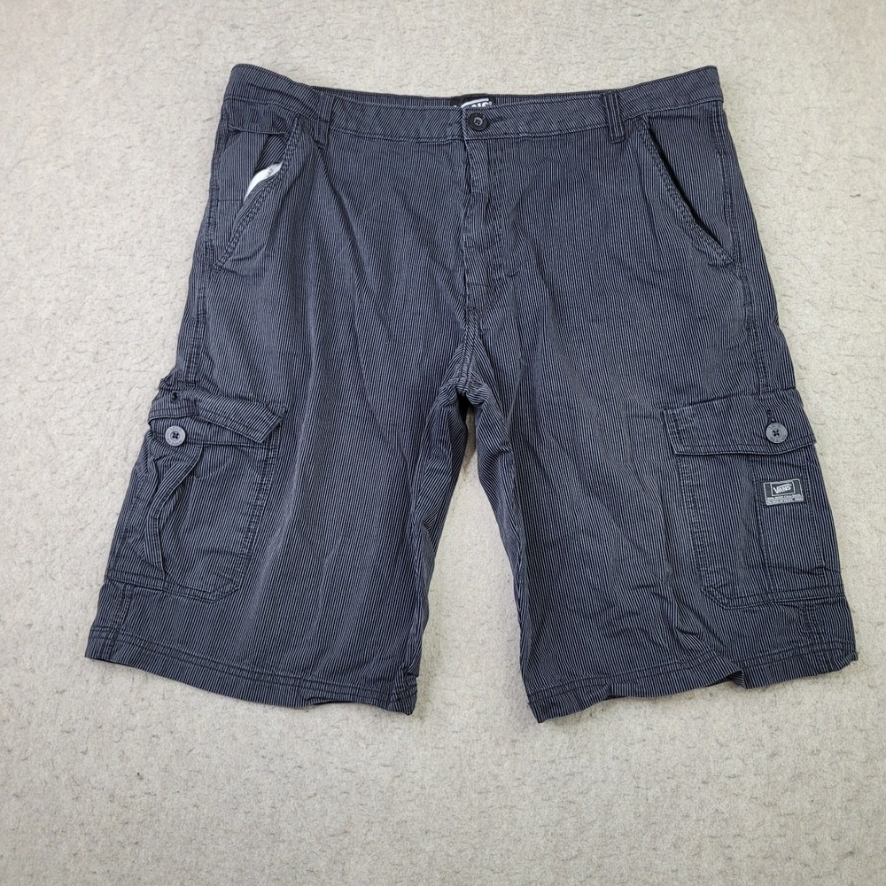 Vans Cargo Shorts Mens‎ 38 Black Pin Stripe 12" Inseam Skater Y2K Pockets Baggy